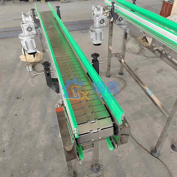 灌（guàn）裝鏈板輸送機